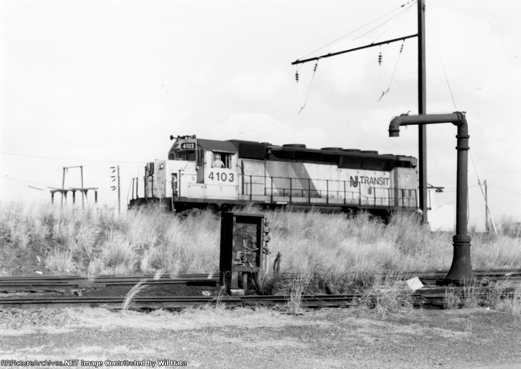 NJT GP40P 4103